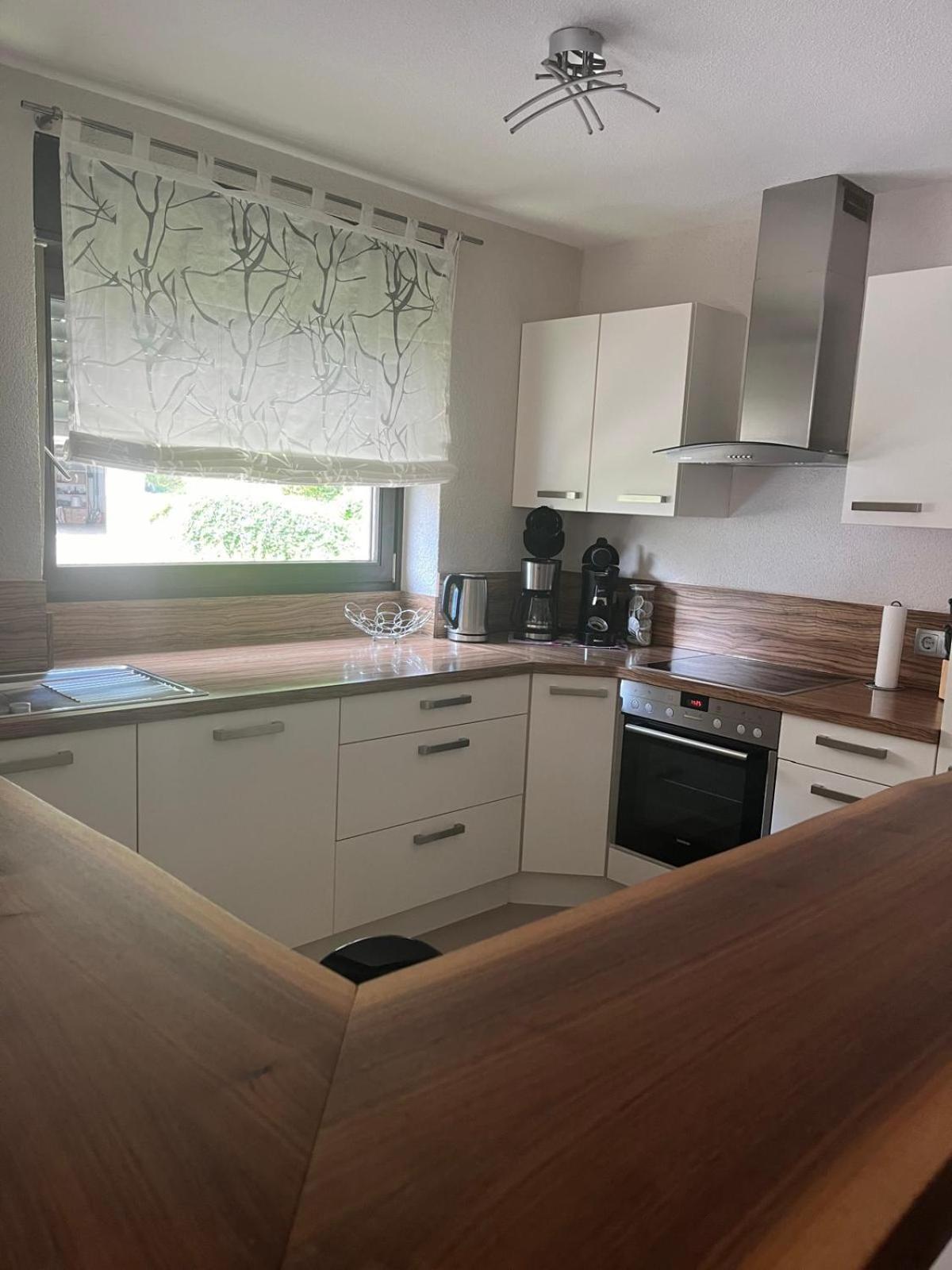 Moderne Ferienwohnung In Bester Lage! Bad Herrenalb Esterno foto